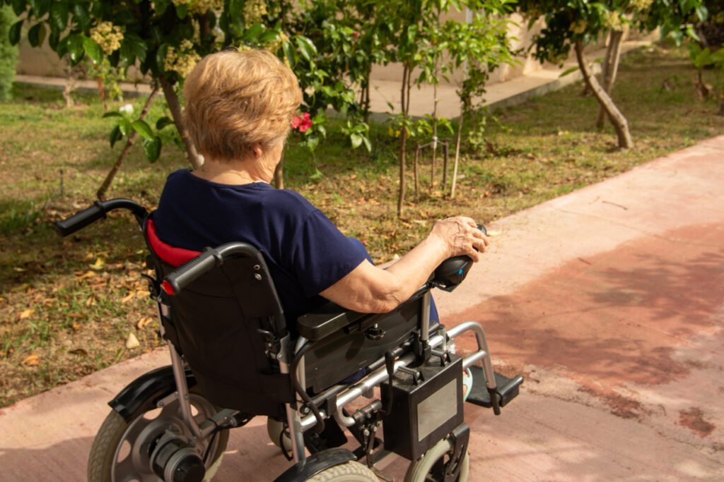 2. Para quién es ideal una silla de ruedas eléctrica plegable